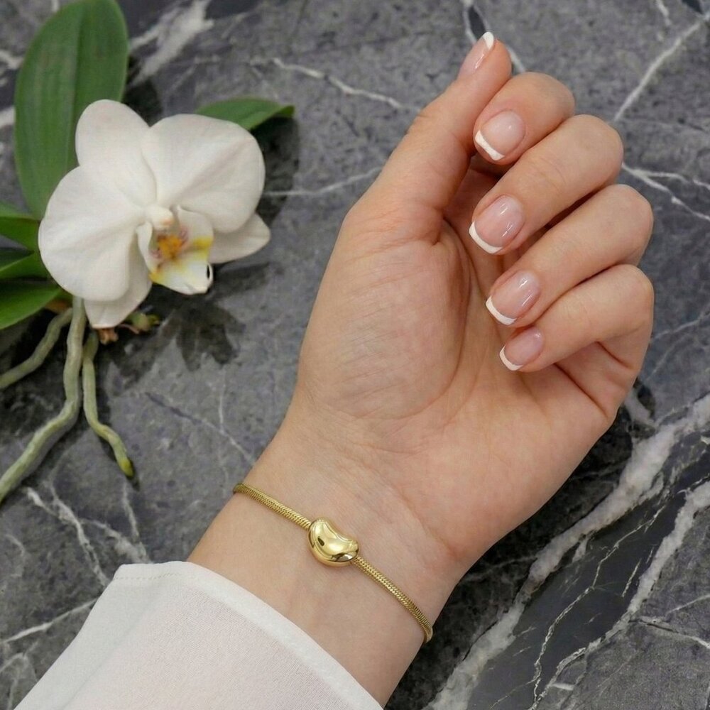 18k Gold Plated Stainless Steel Adjustable Bracelet With Smooth Bean Charm 28$